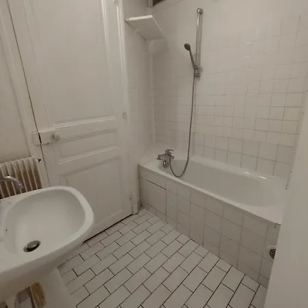 Quarto em Acomodações Particulares Spacieuse - Trocadero *